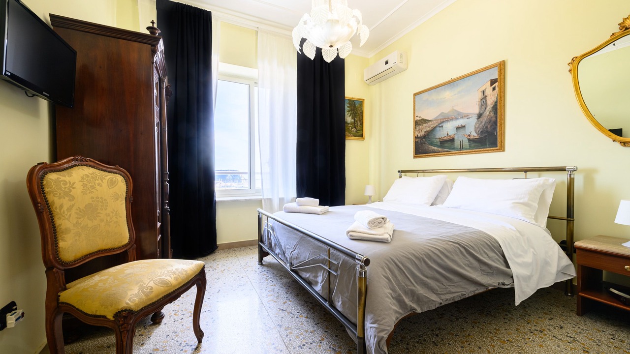 Photo of Bedroom in Pozzuoli