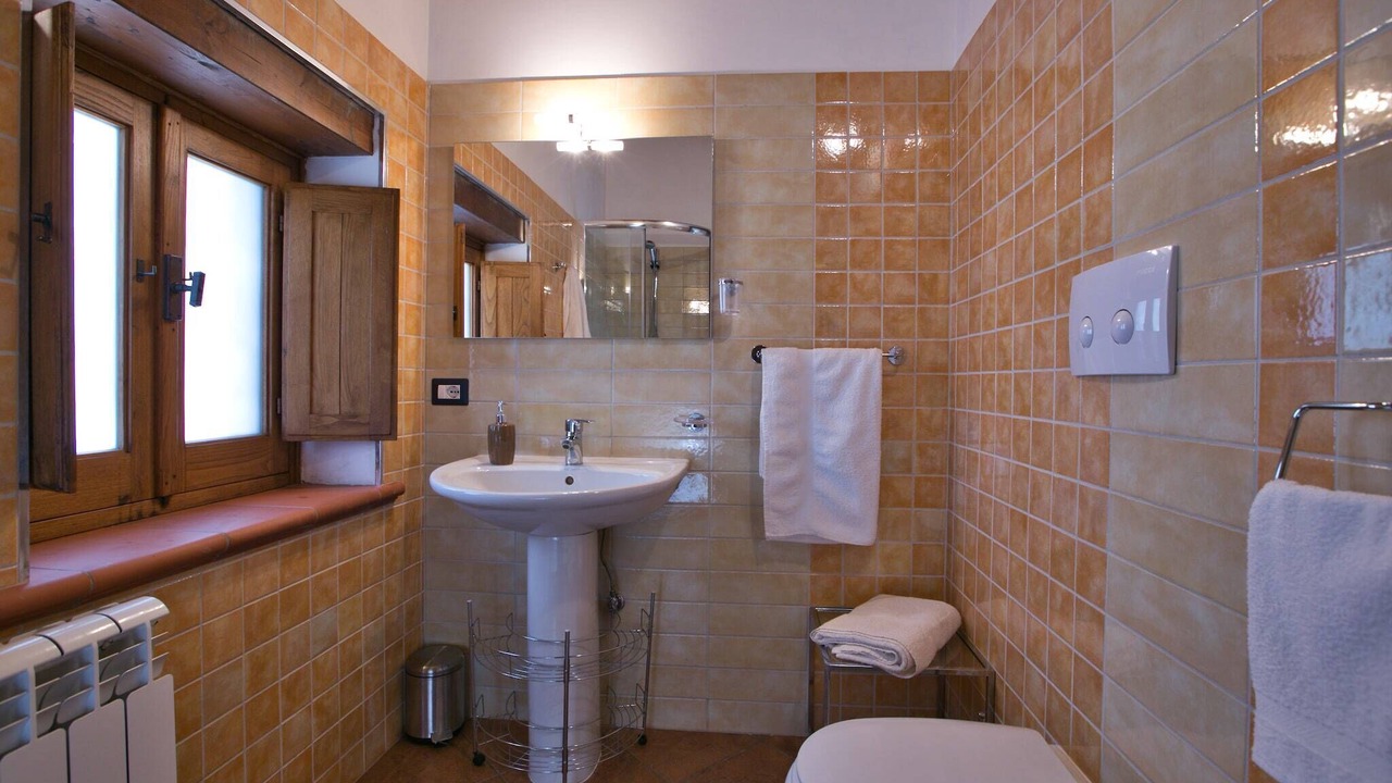 Photo of Bathroom in Limbadi