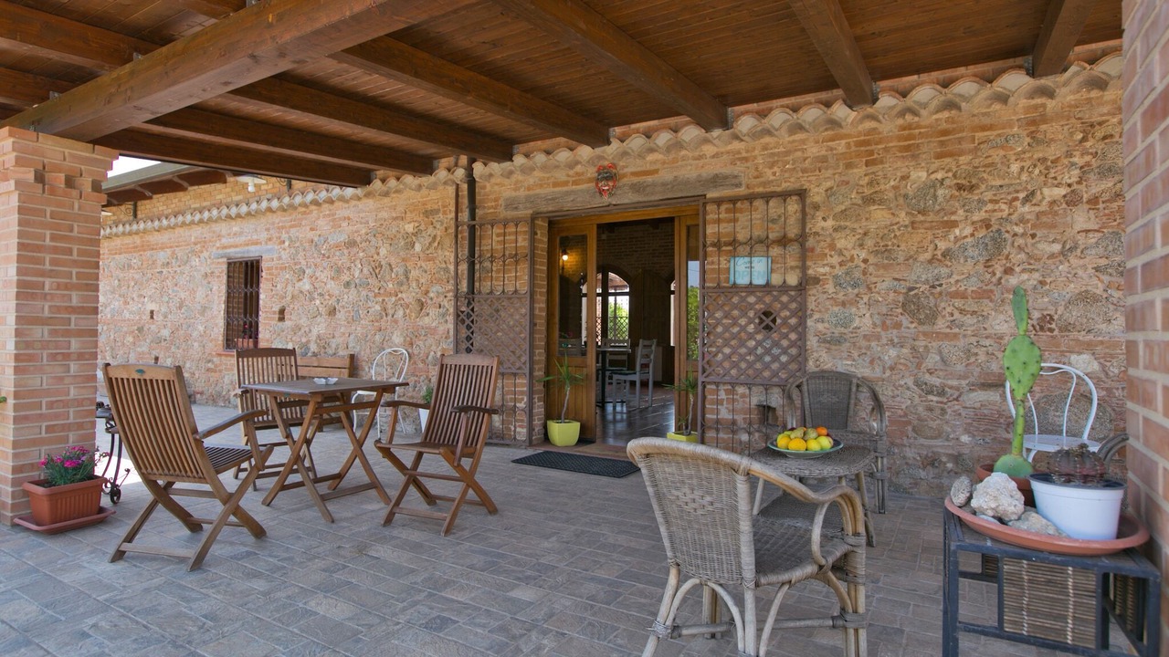 Photo of Patio Balcony in Limbadi