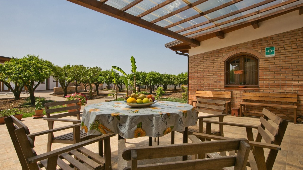 Photo of Patio Balcony in Limbadi