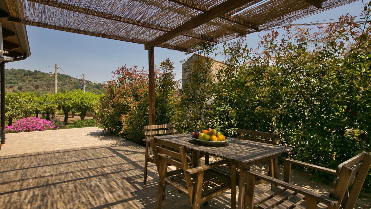 Photo of Patio Balcony in Limbadi
