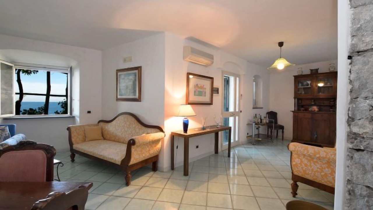 Photo of Livingroom in Furore