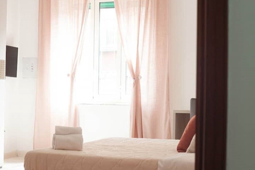 Photo of Bedroom in Naples City Centre