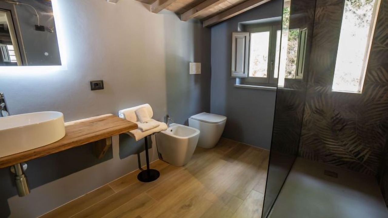 Photo of Bathroom in Passignano sul Trasimeno