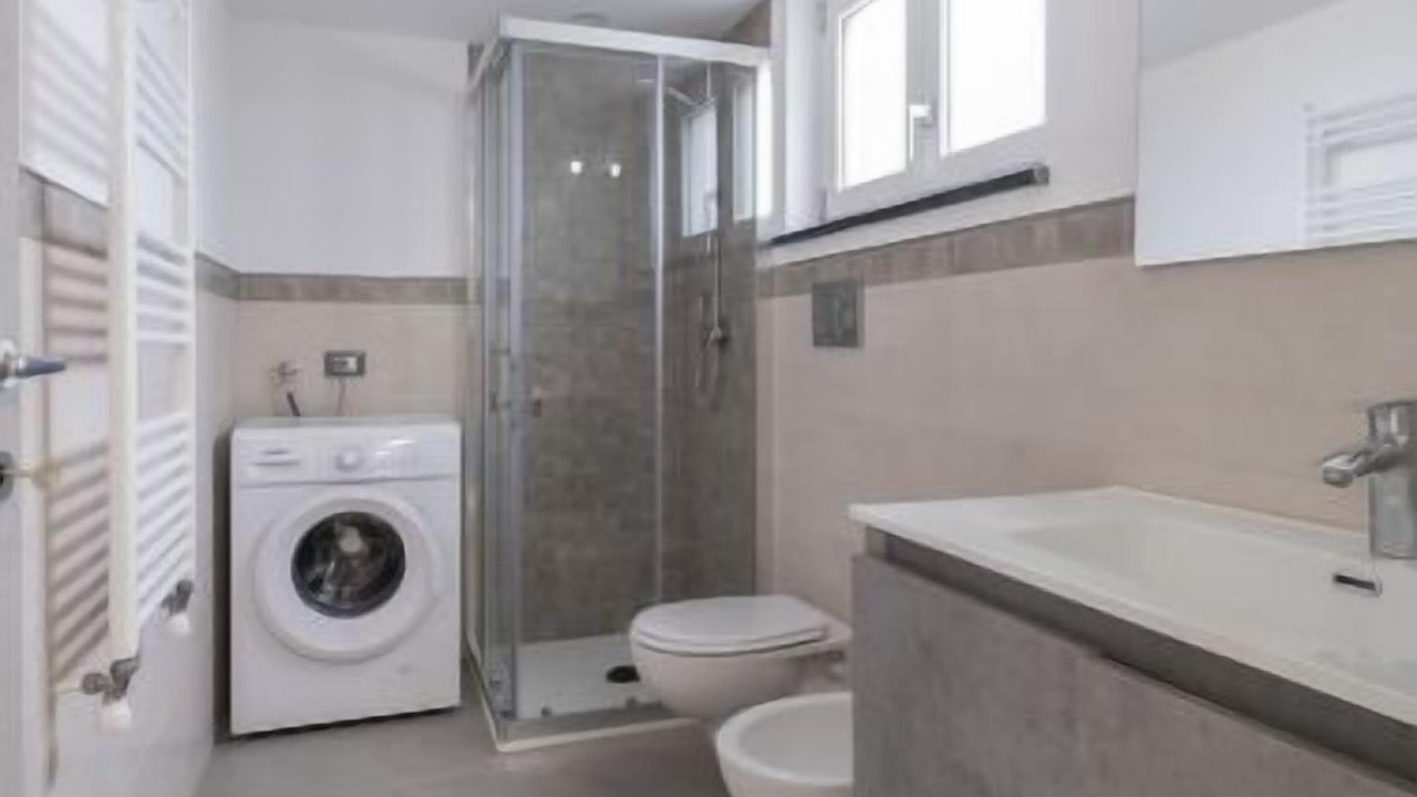 Photo of Bathroom in Meta