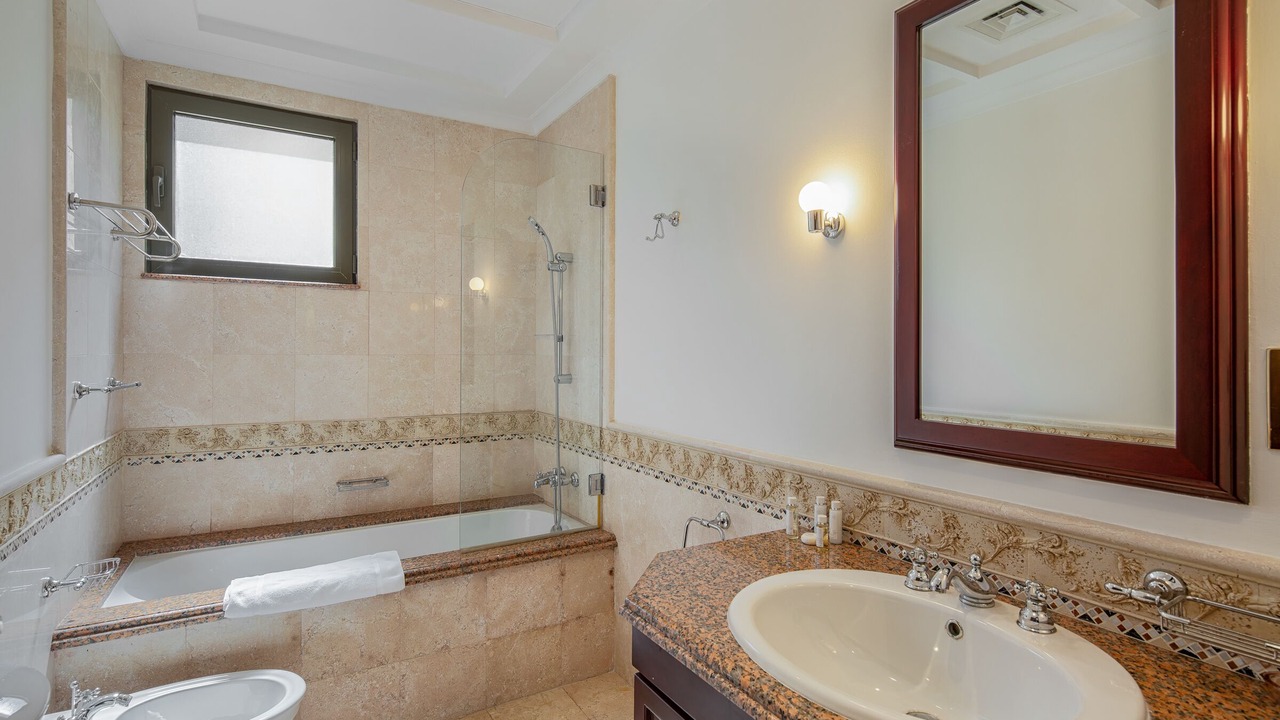 Photo of Bathroom in Palm Jumeirah