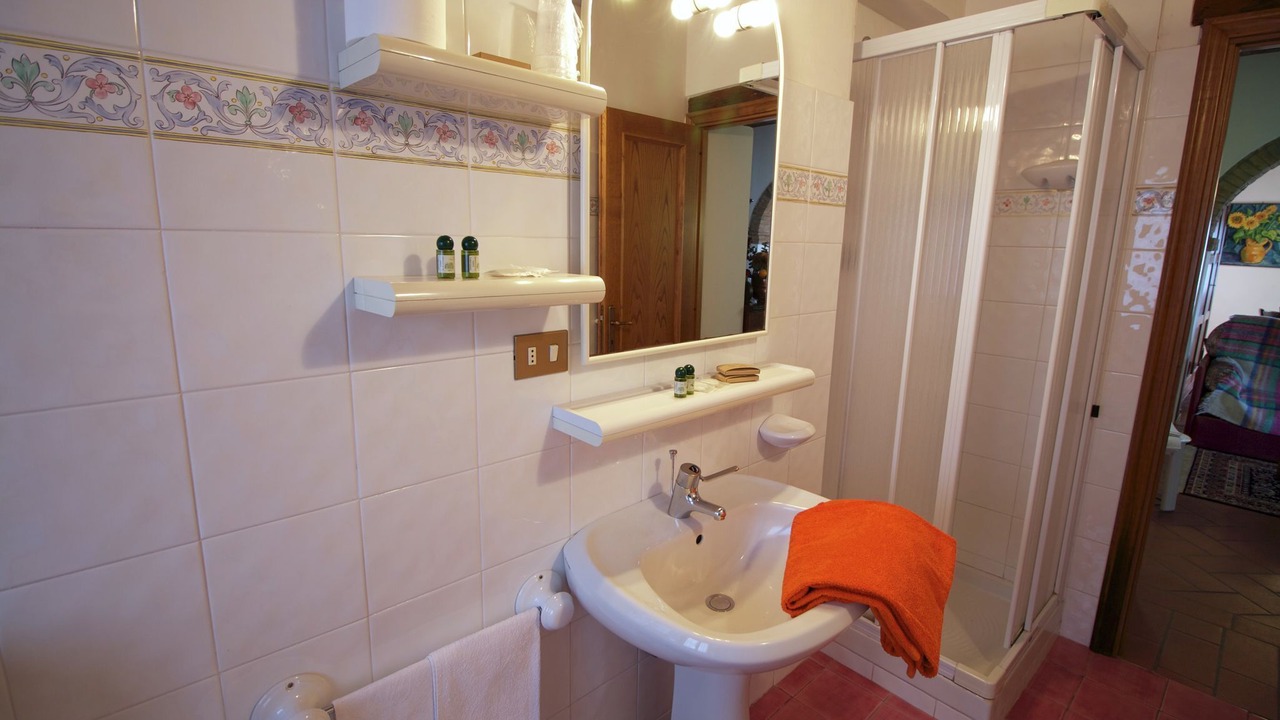Photo of Bathroom in Casacciola-belvedere