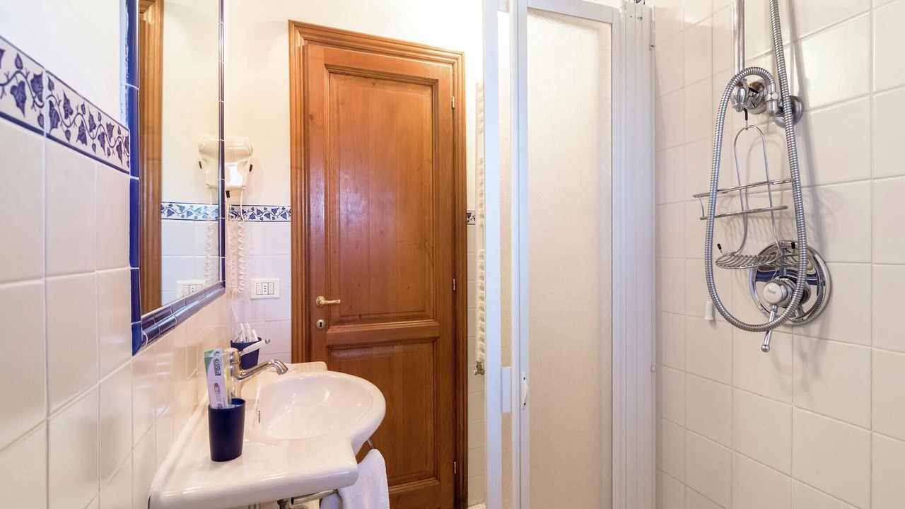 Photo of Bathroom in Cortona