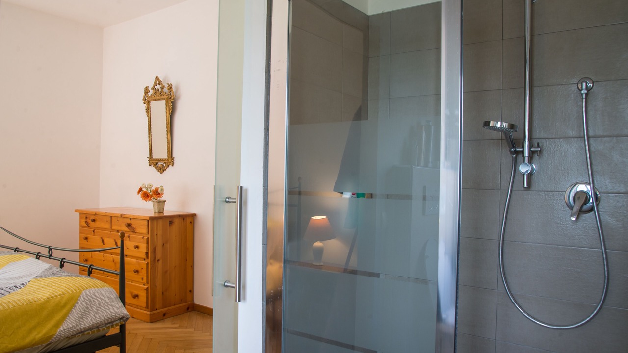 Photo of Bathroom in Poli