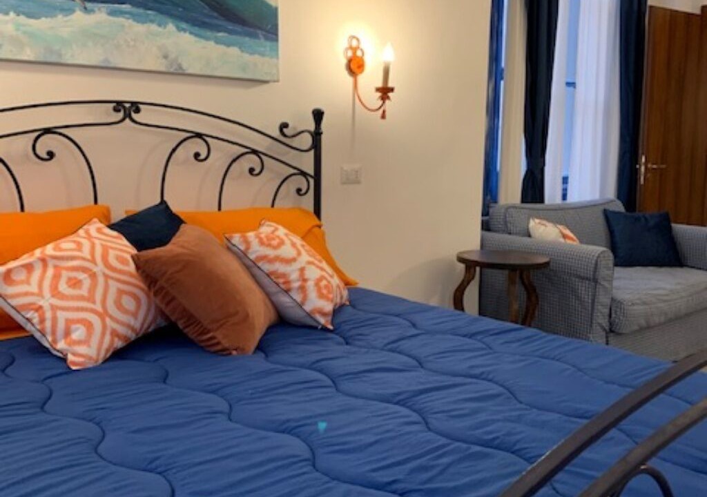 Photo of Bedroom in Naples City Centre