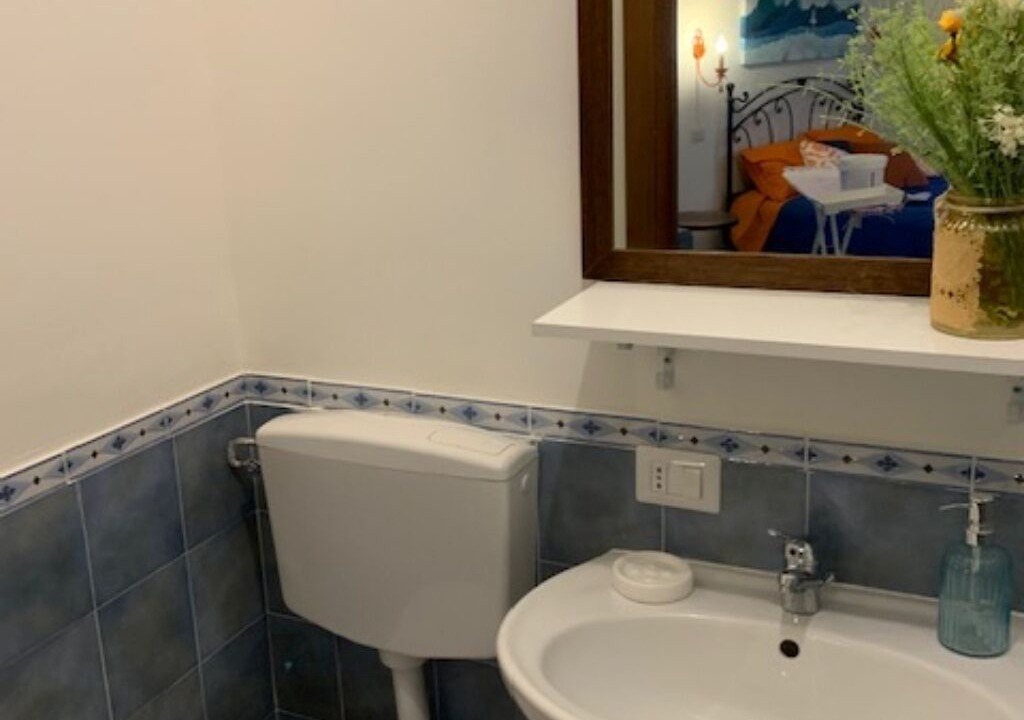 Photo of Bathroom in Naples City Centre