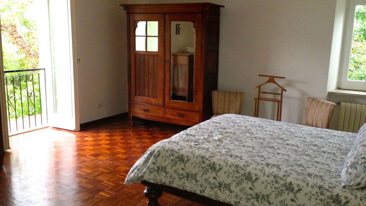 Photo of Bedroom in Atina