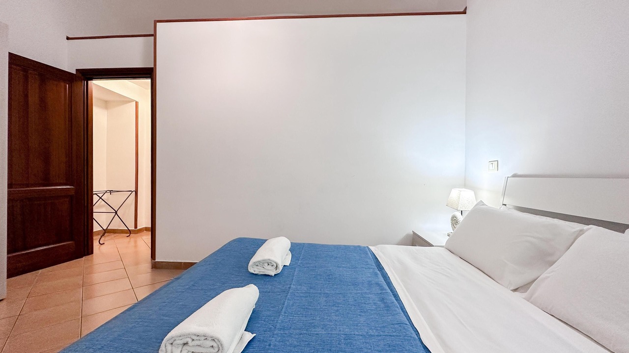 Photo of Bedroom in Meta