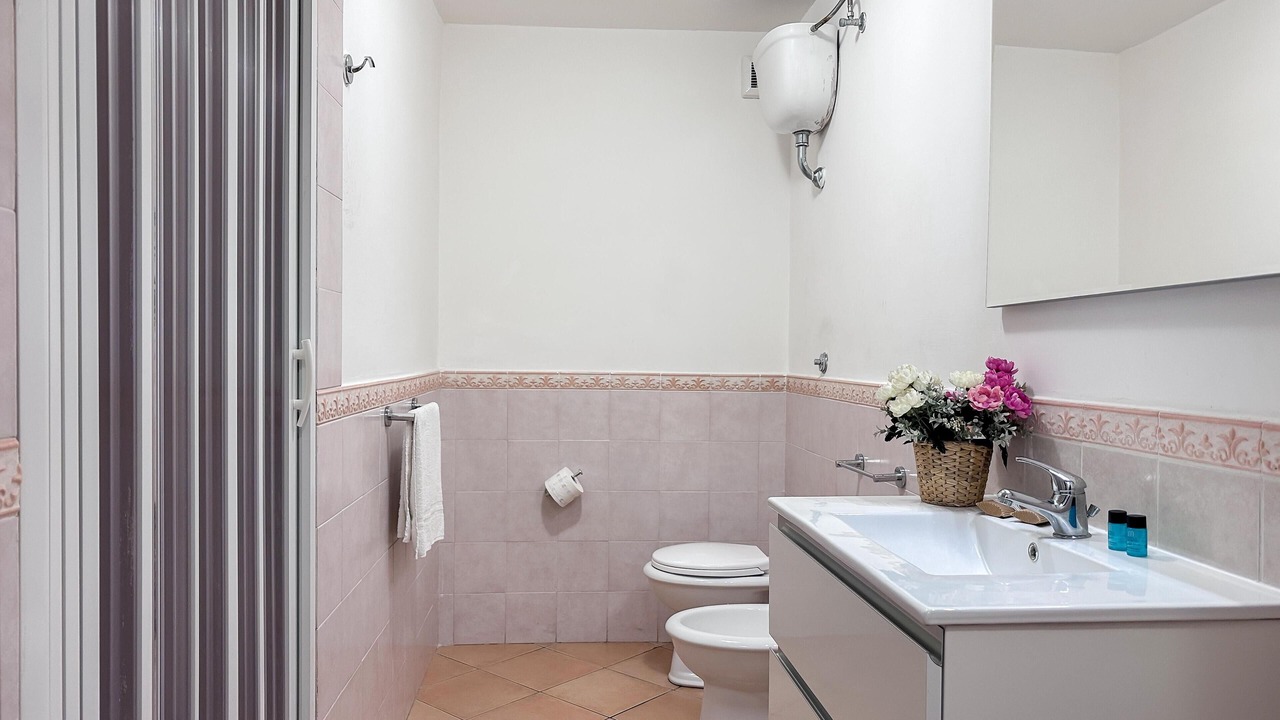 Photo of Bathroom in Meta