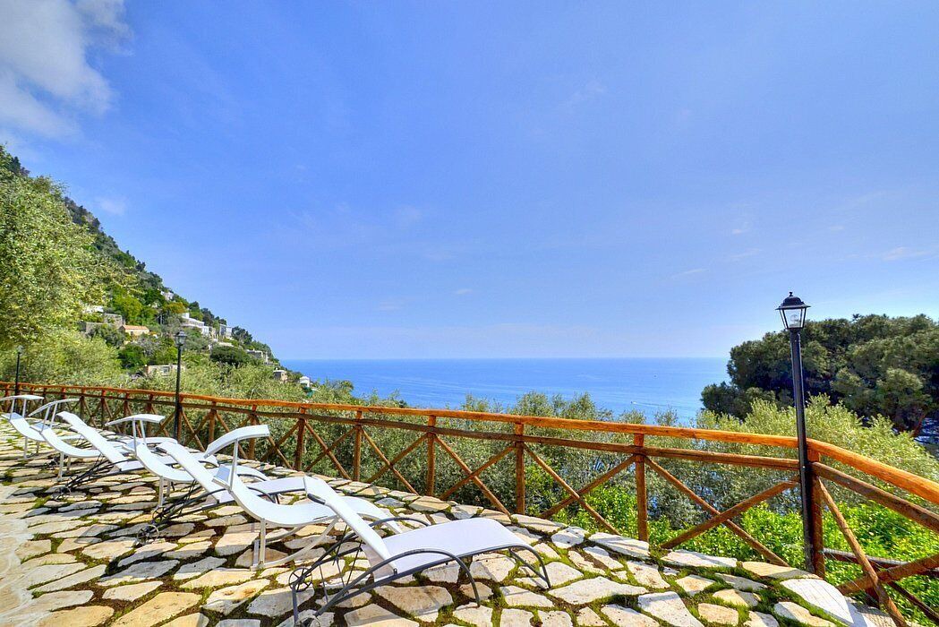 Photo of Patio Balcony in Laurito