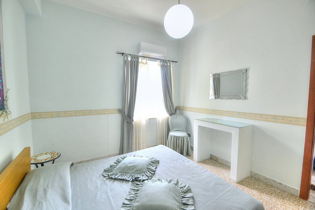 Photo of Bedroom in Vettica