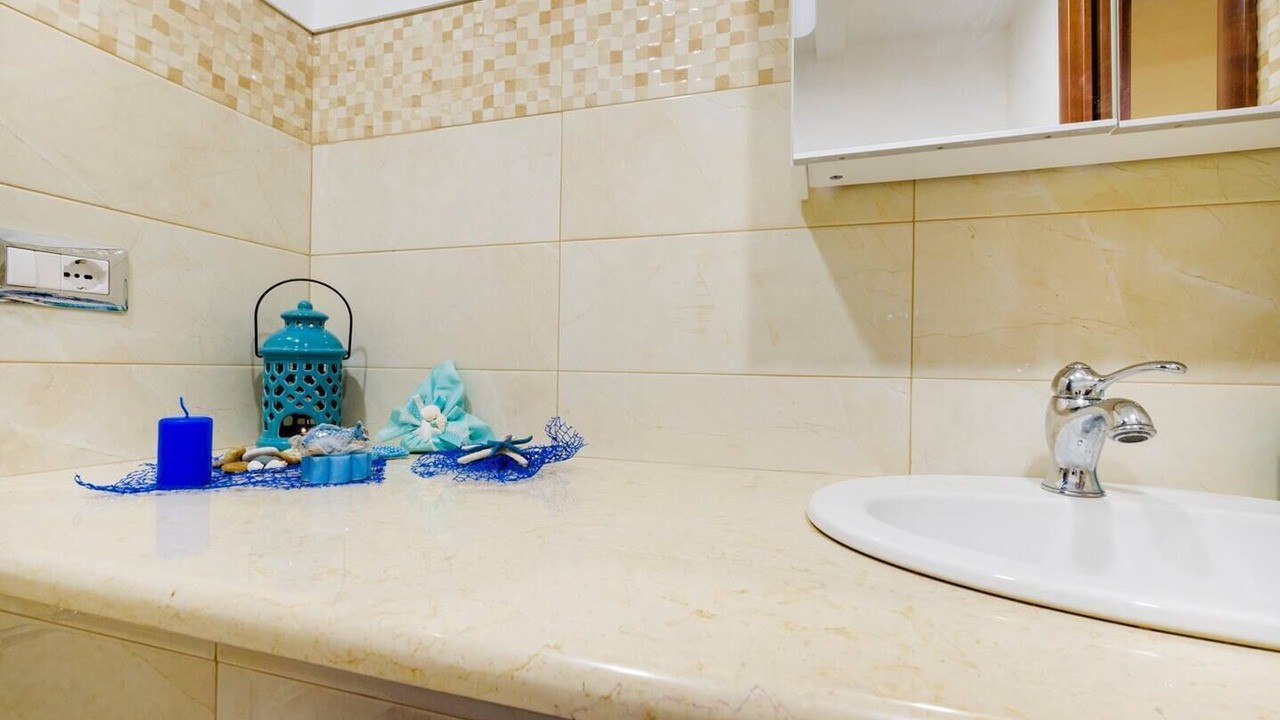 Photo of Bathroom in Meta