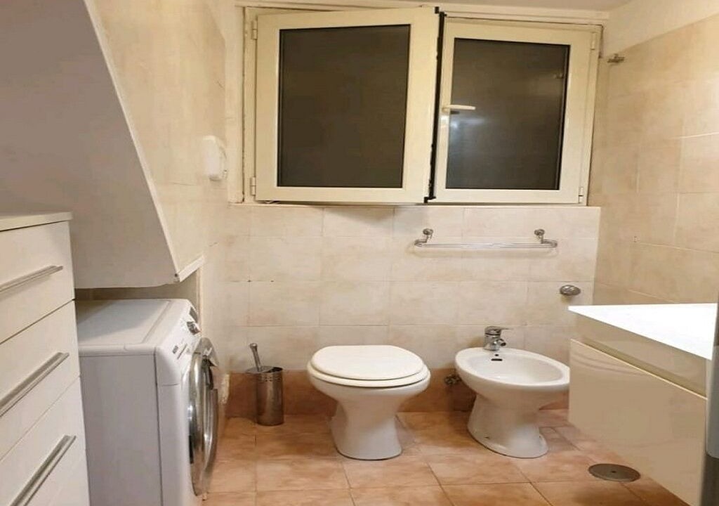Photo of Bathroom in Naples City Centre