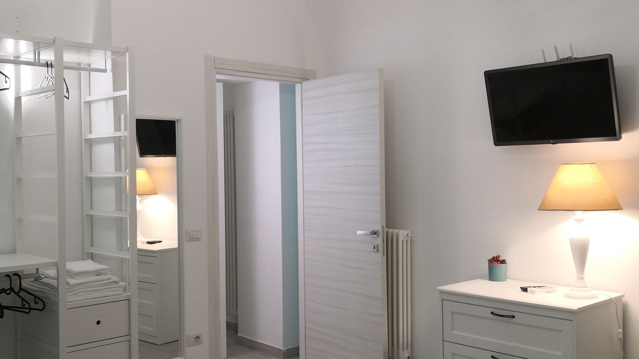Photo of Bedroom in Meta