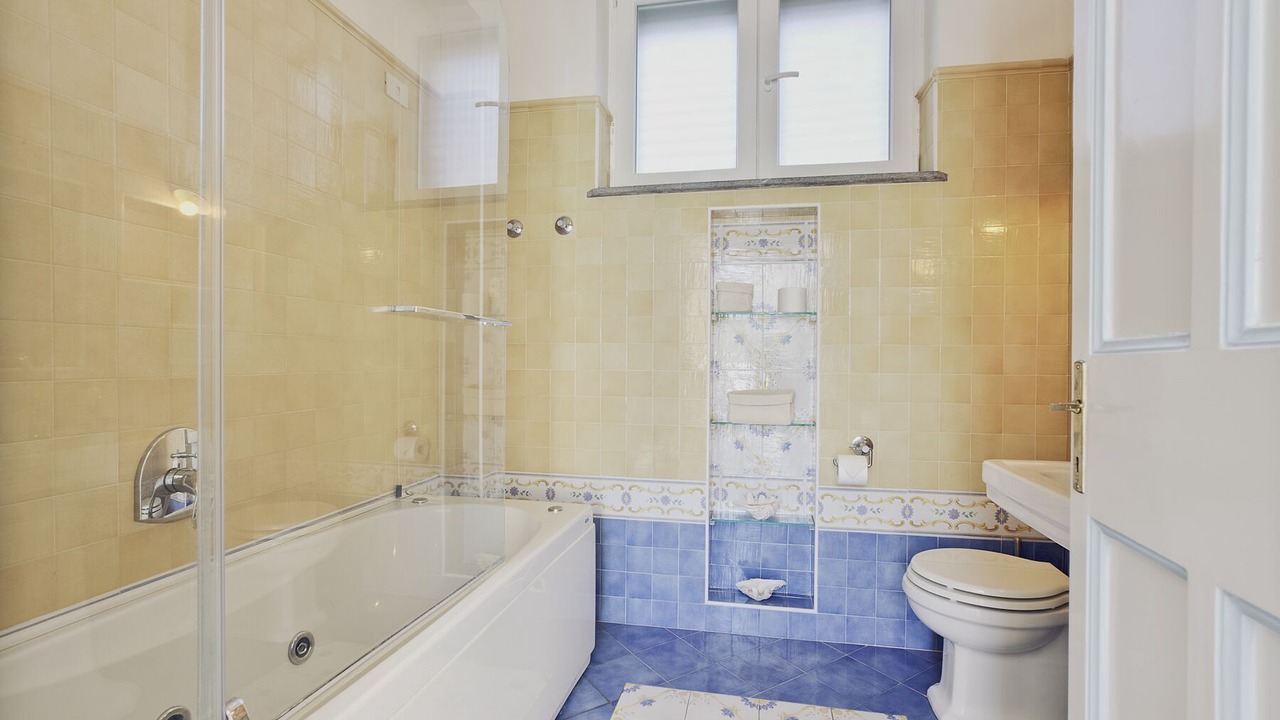 Photo of Bathroom in Tiberio