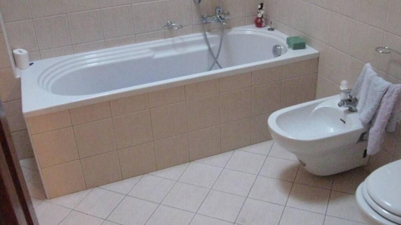 Photo of Bathroom in Locri