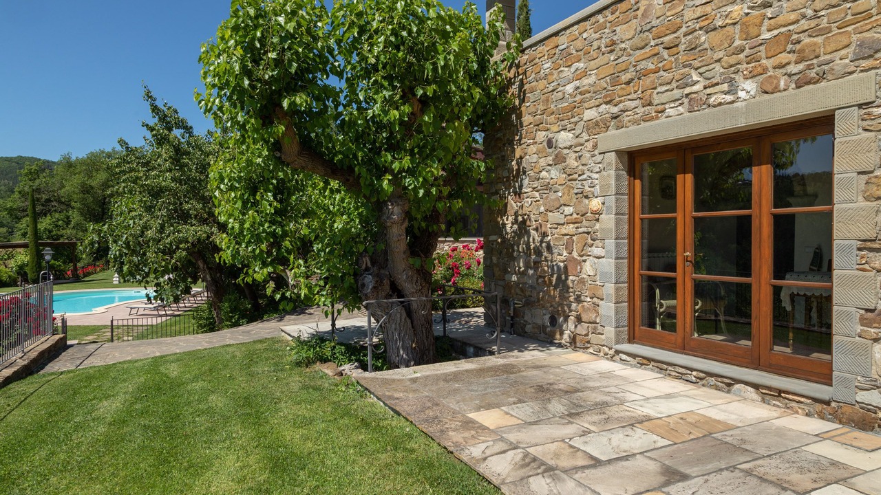 Photo of Patio Balcony in Porrena