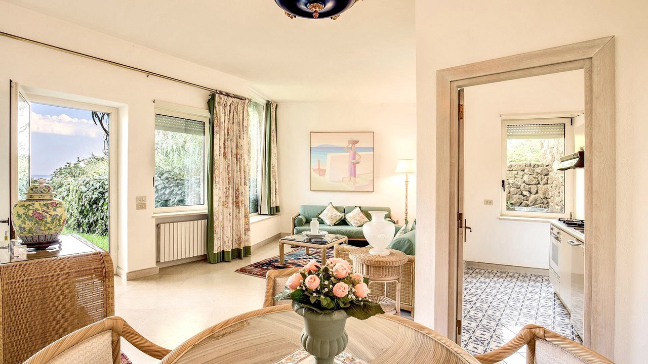 Photo of Livingroom in Ischia Porto