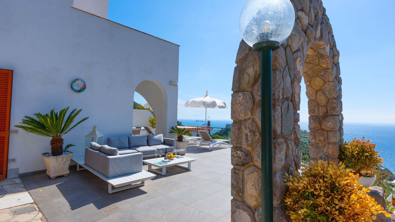 Photo of Patio Balcony in Sirenuse