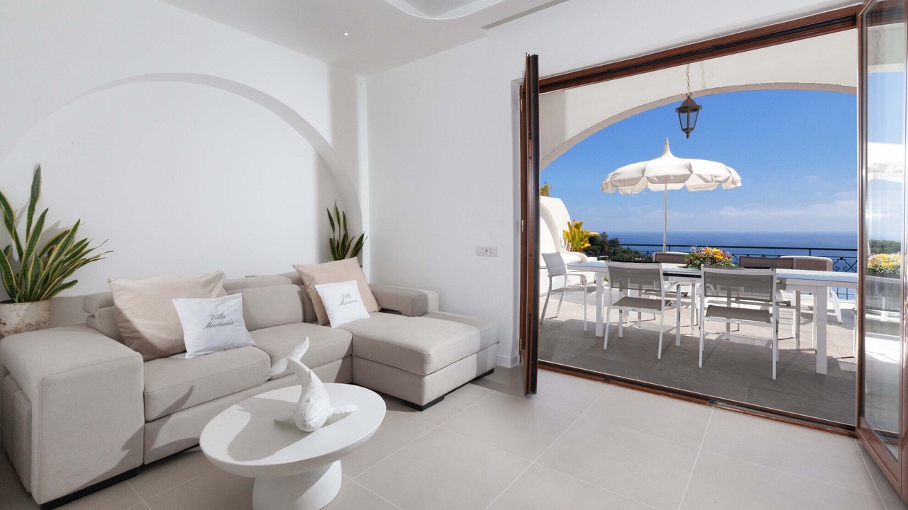 Photo of Livingroom in Sirenuse