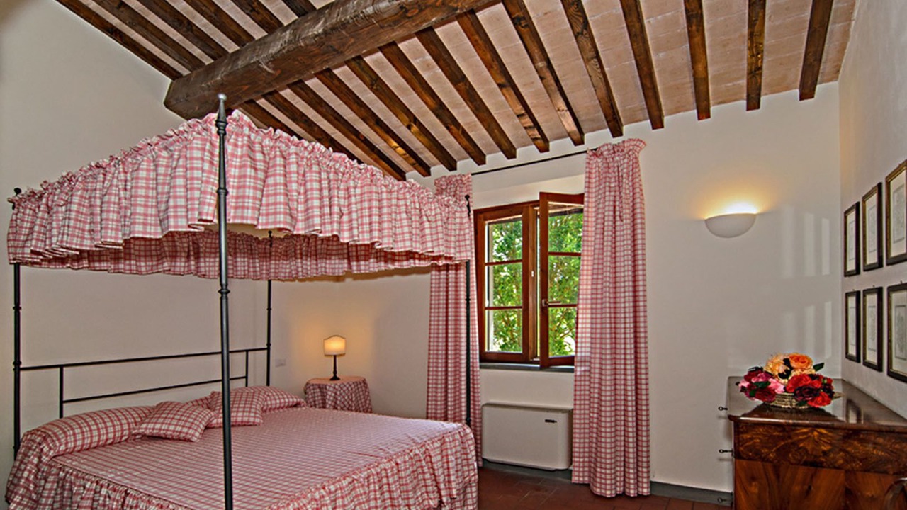 Photo of Bedroom in Terricciola