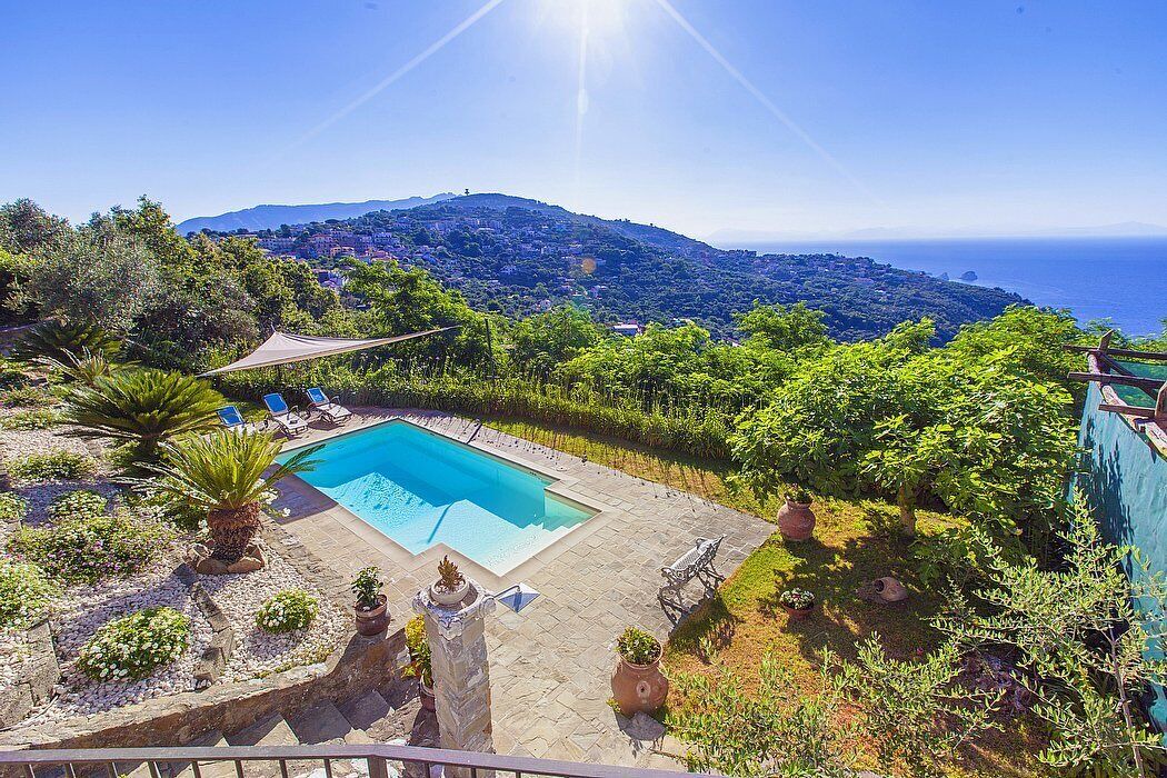 Photo of Outdoor in Sant'Agata sui Due Golfi