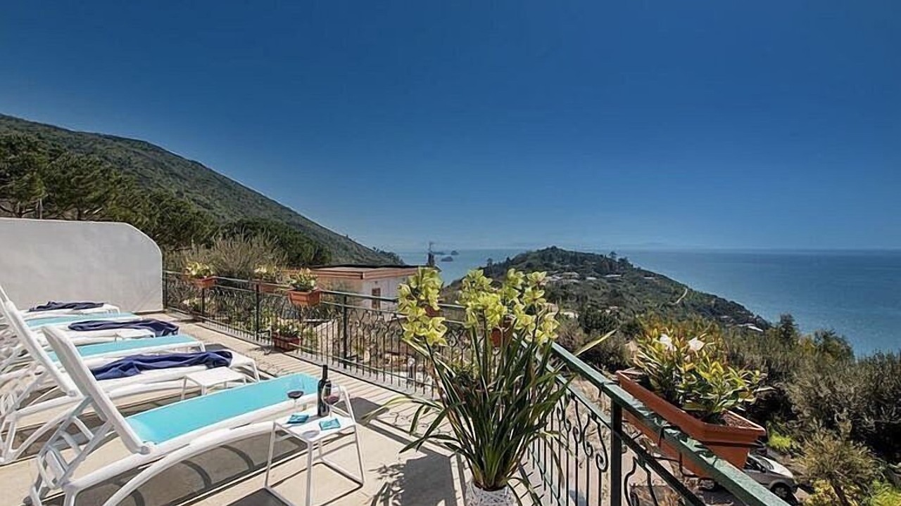 Photo of Patio Balcony in Sirenuse