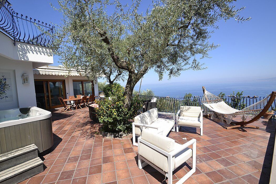 Photo of Patio Balcony in Priora