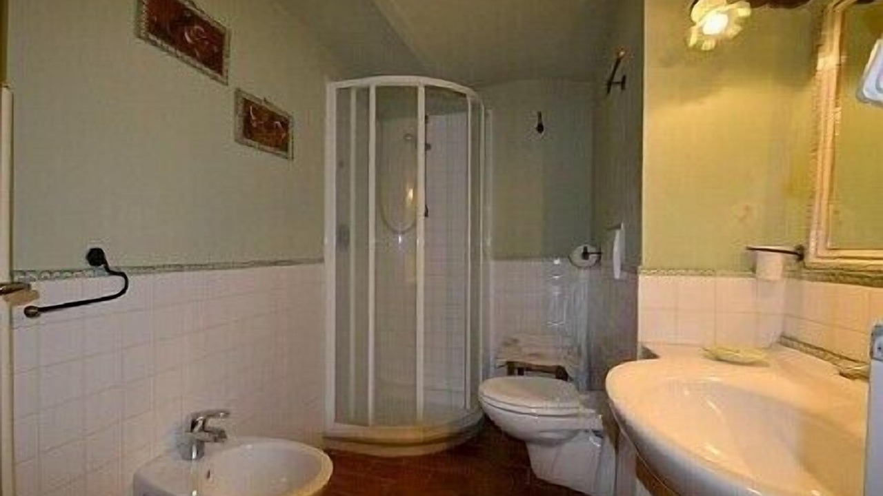 Photo of Bathroom in Castiglion Fiorentino