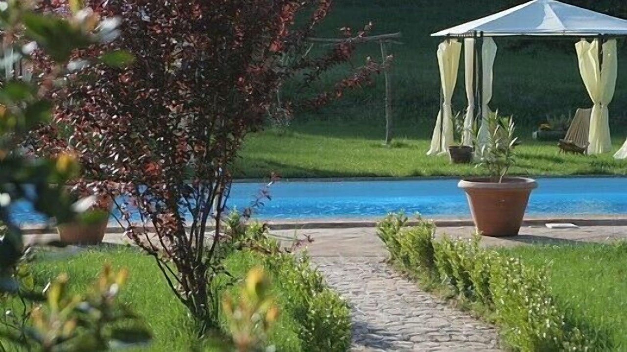 Photo of Outdoor in Montone