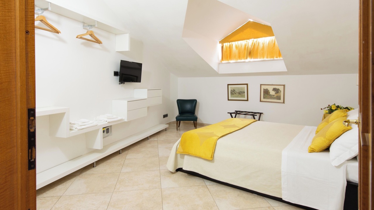 Photo of Bedroom in Caserta