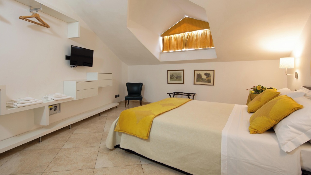 Photo of Bedroom in Caserta