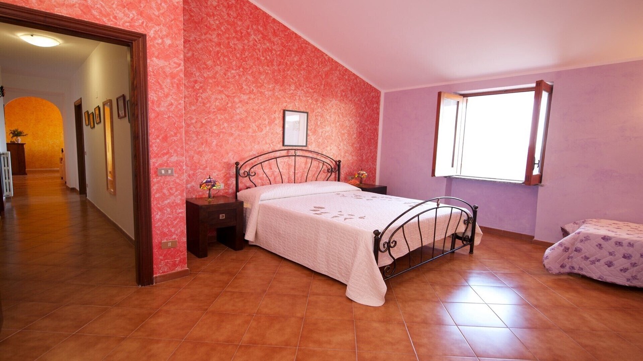 Photo of Bedroom in Scala