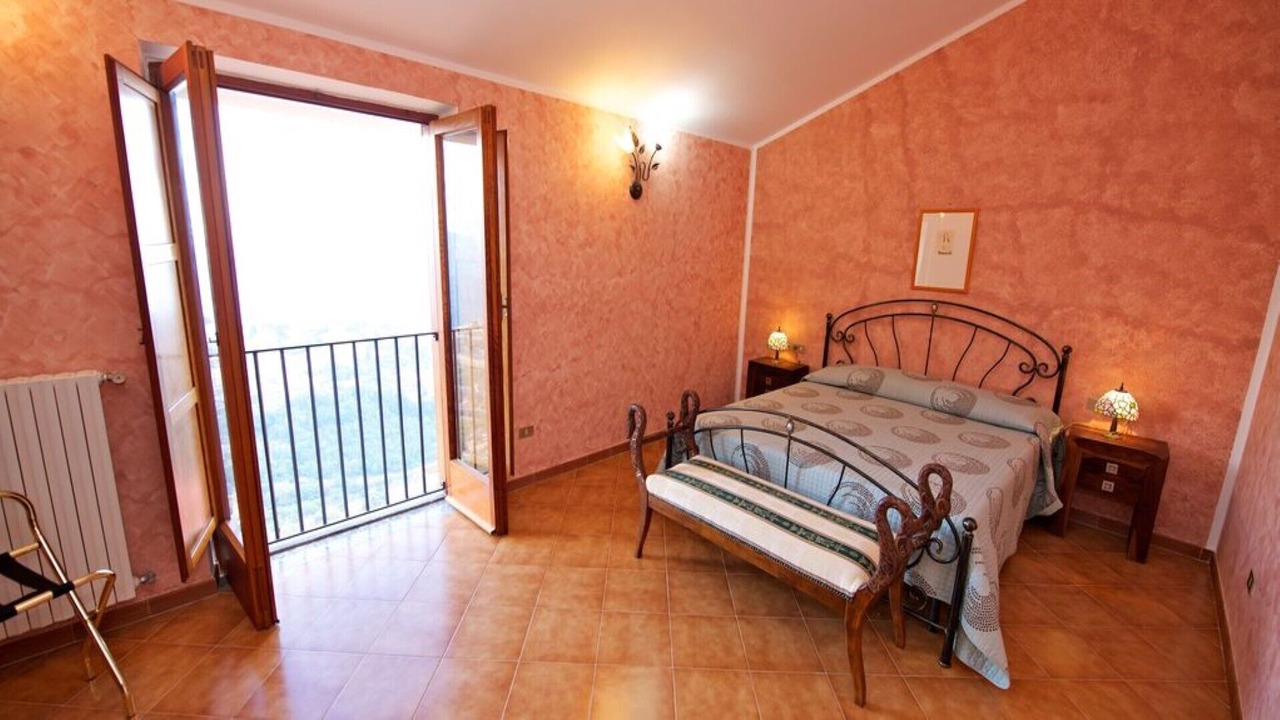 Photo of Bedroom in Scala
