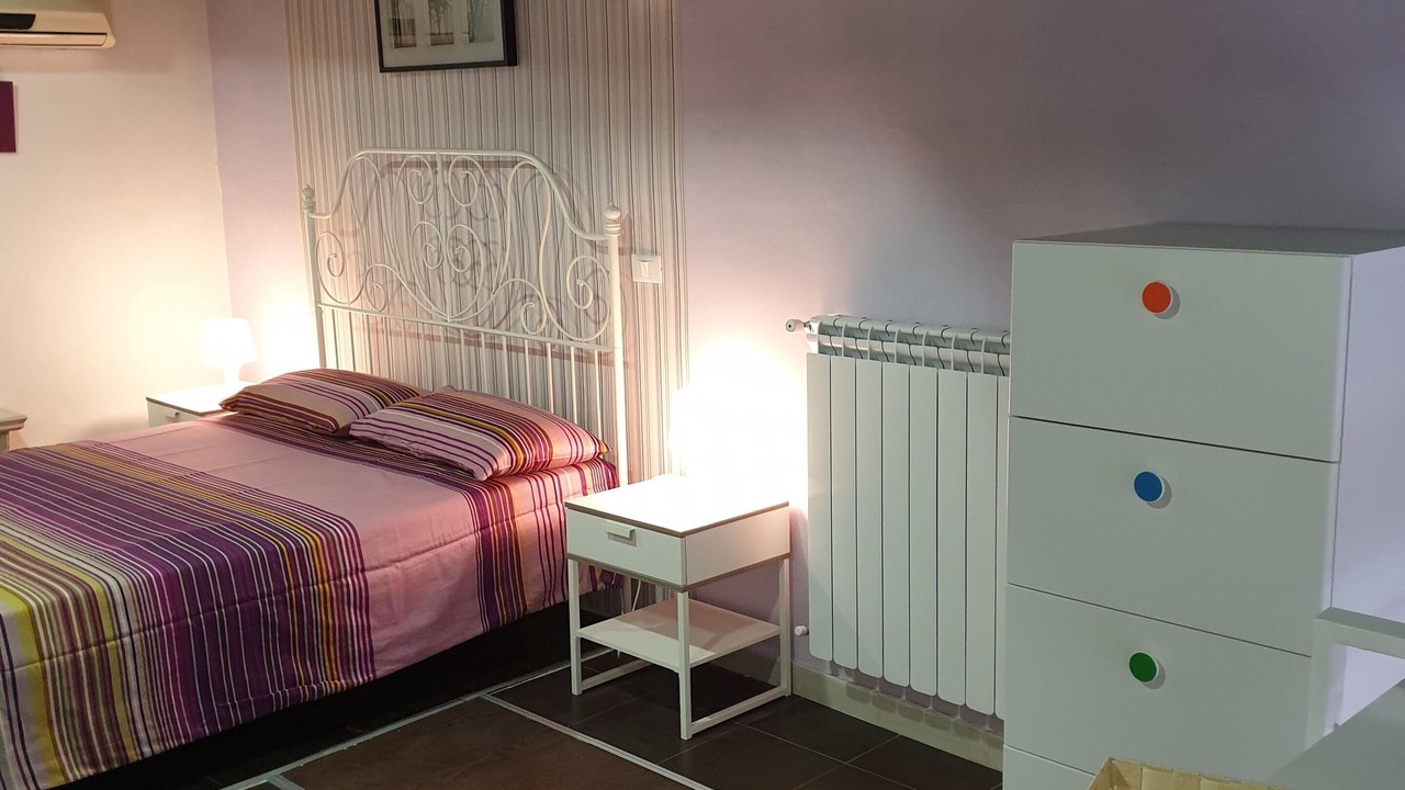 Photo of Bedroom in Naples City Centre