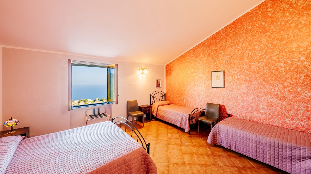 Photo of Bedroom in Scala
