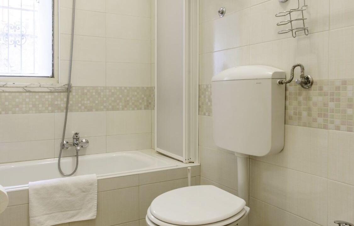 Photo of Bathroom in Quartieri Spagnoli