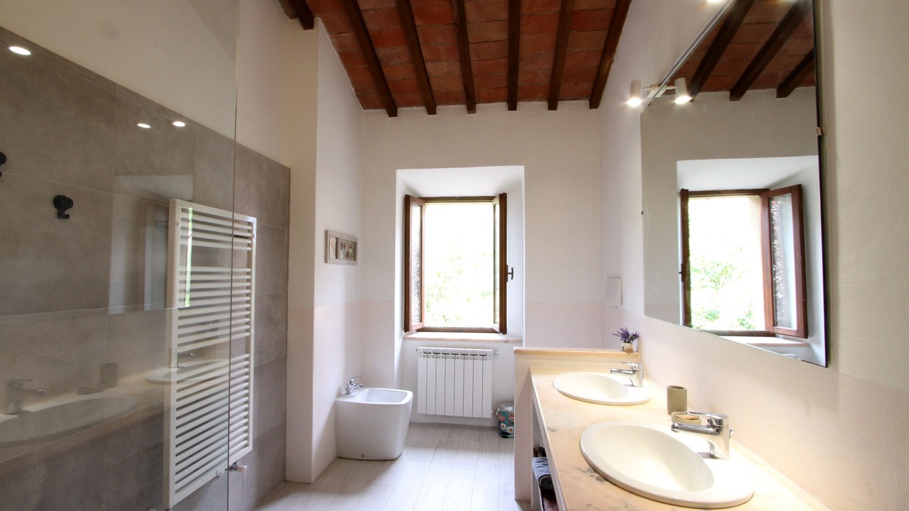 Photo of Bathroom in Monticchiello