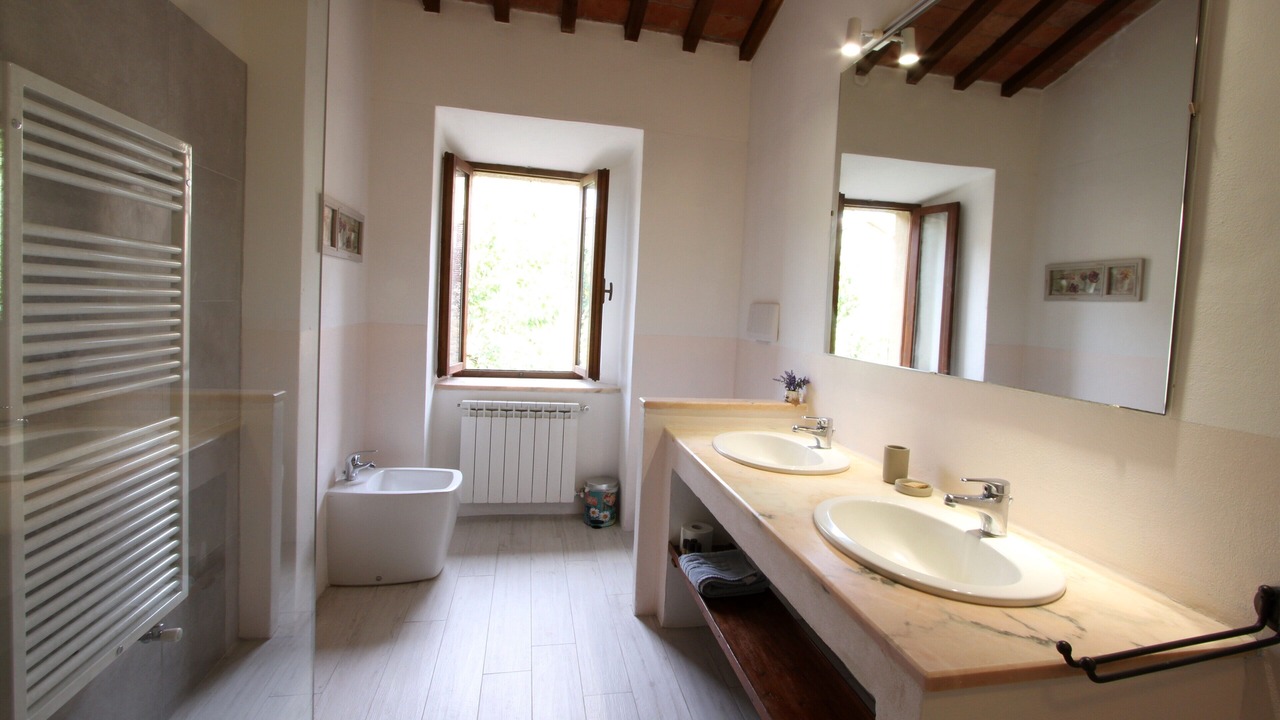 Photo of Bathroom in Monticchiello