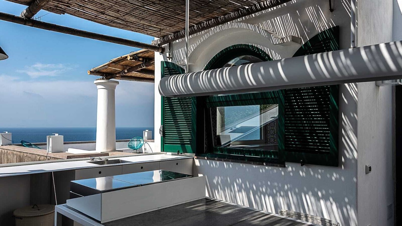 Photo of Patio Balcony in Chiaia