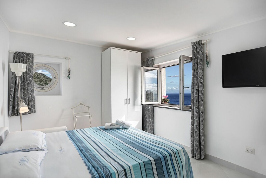 Photo of Bedroom in Marina del Cantone
