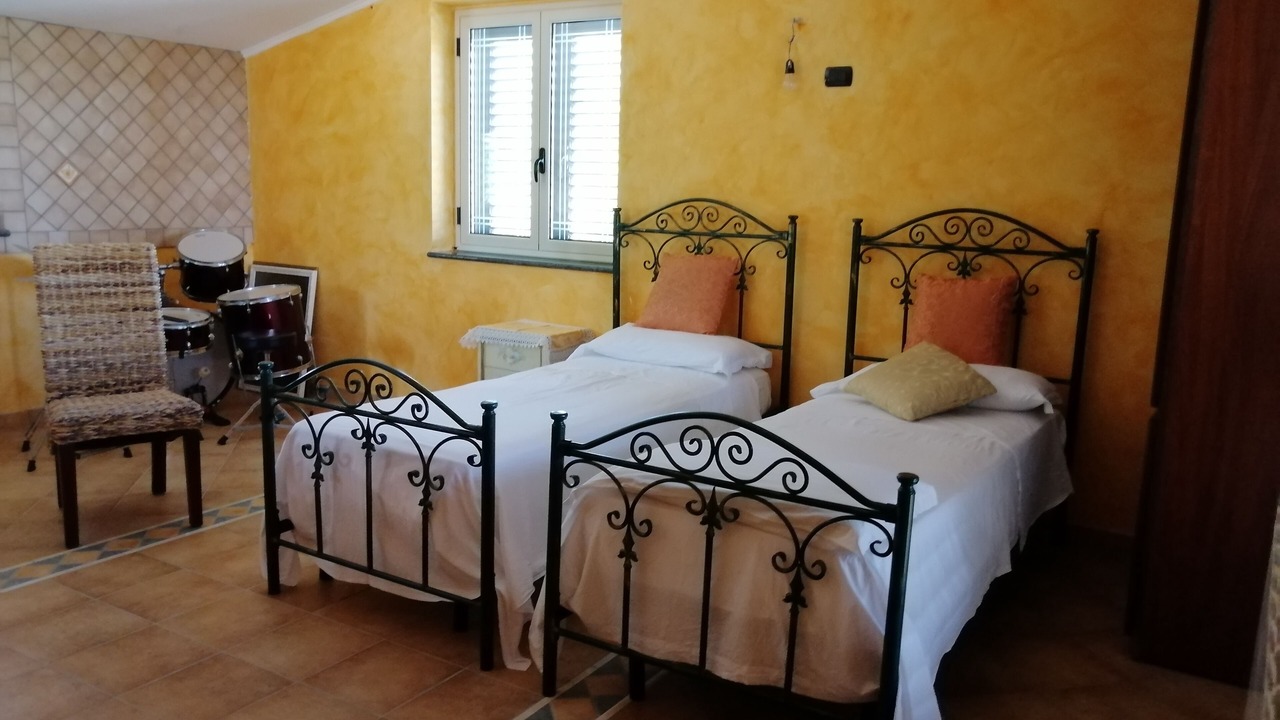 Photo of Bedroom in Pizzo