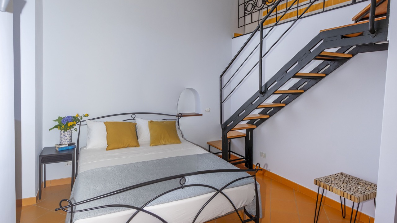 Photo of Bedroom in Meta