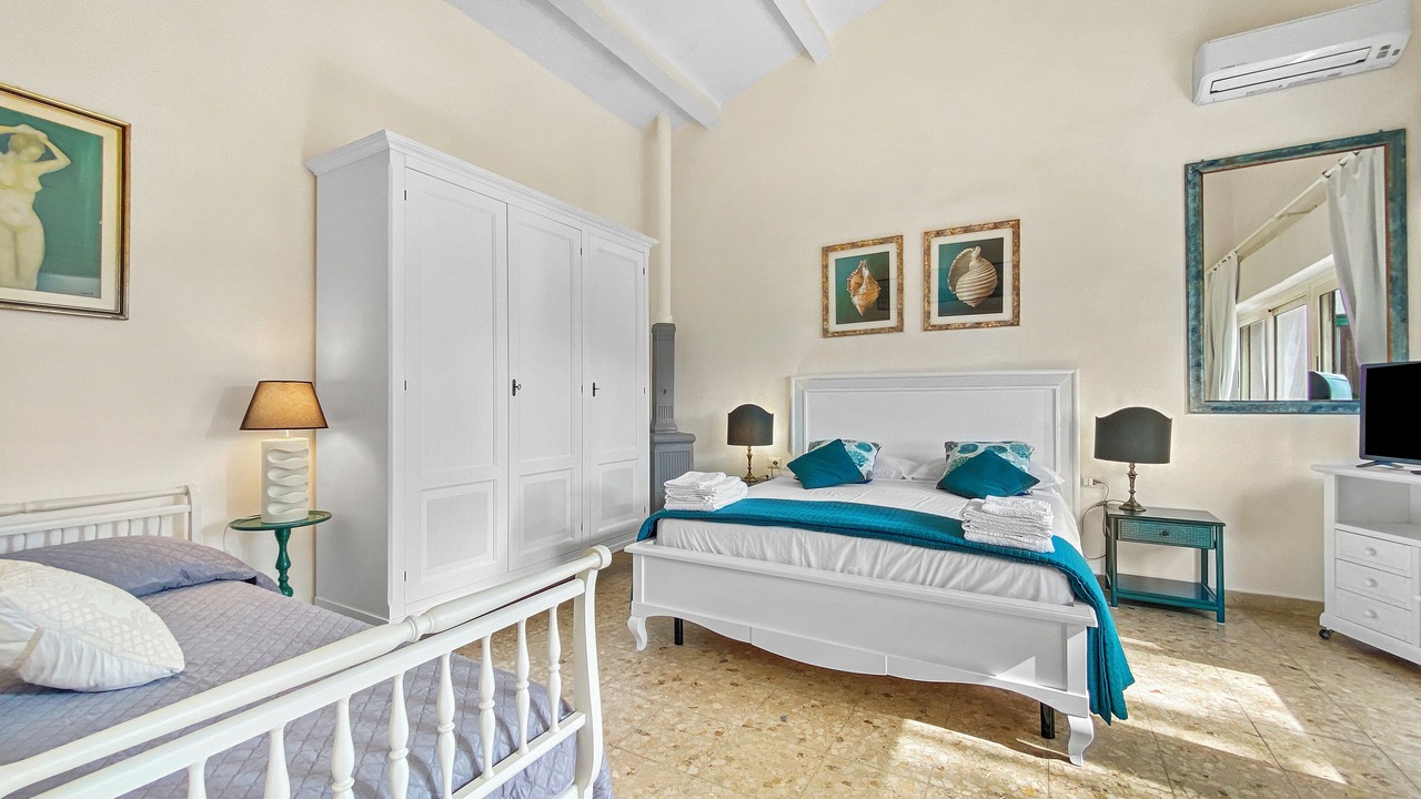 Photo of Bedroom in La Maddalena