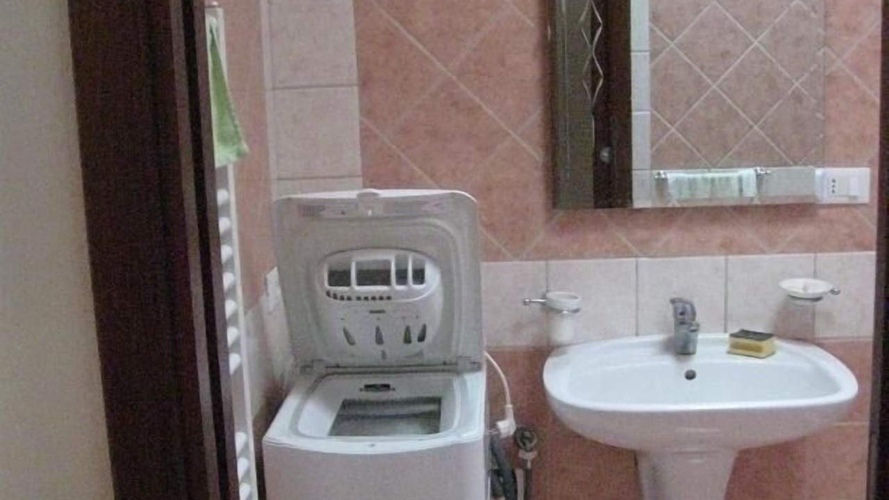 Photo of Bathroom in Locri